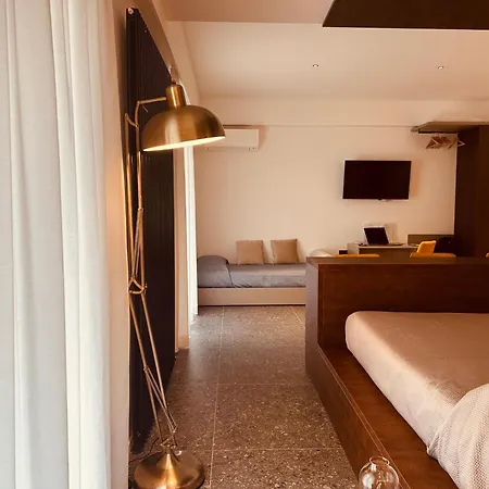 Elegance チェファル