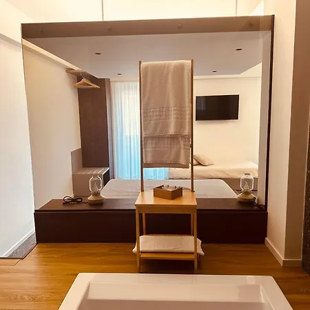 Elegance ゲストハウス 4*